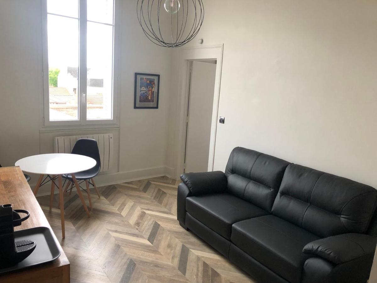 Superbe Appartement Independant En Centre Ville Vichy Exteriör bild