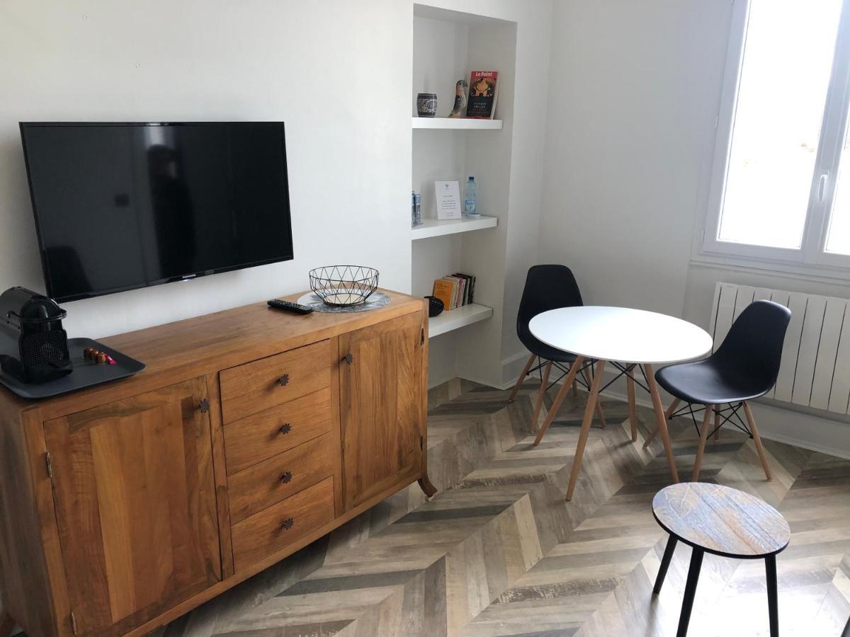 Superbe Appartement Independant En Centre Ville Vichy Exteriör bild